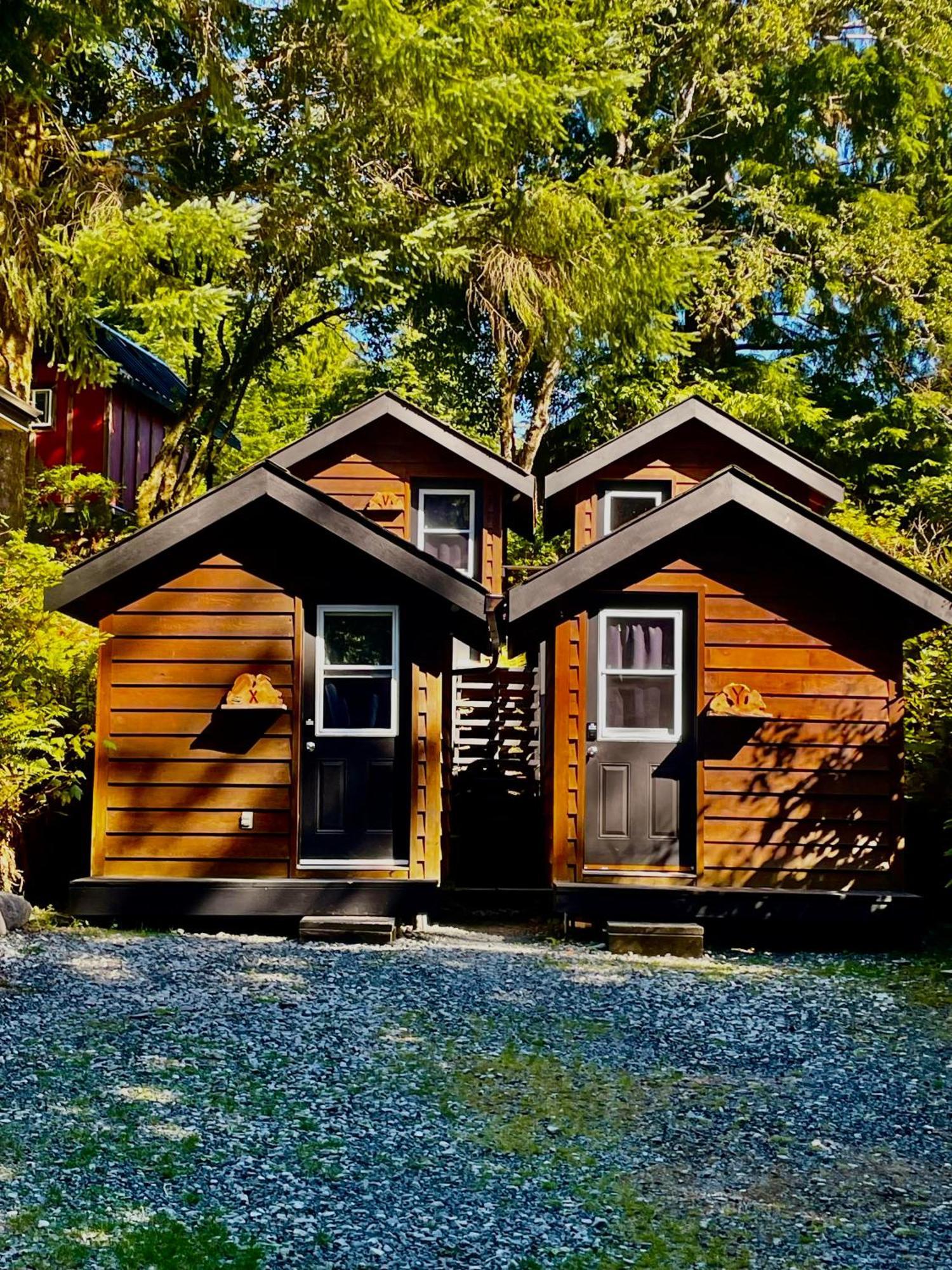 The Hiker Huts Hotel Port Renfrew Exterior photo